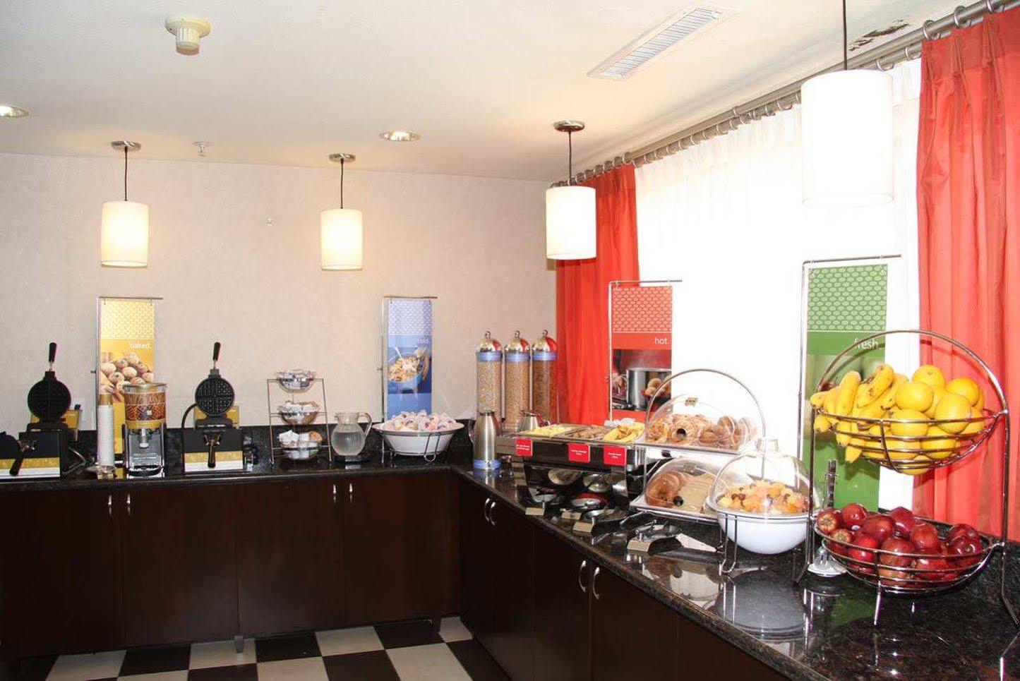 Springhill Suites By Marriott San Diego Mission Valley Extérieur photo